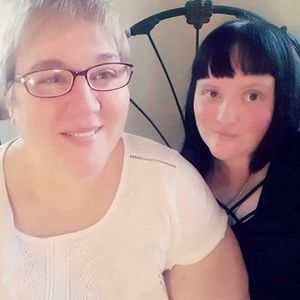 Meet your Posher, Lenore